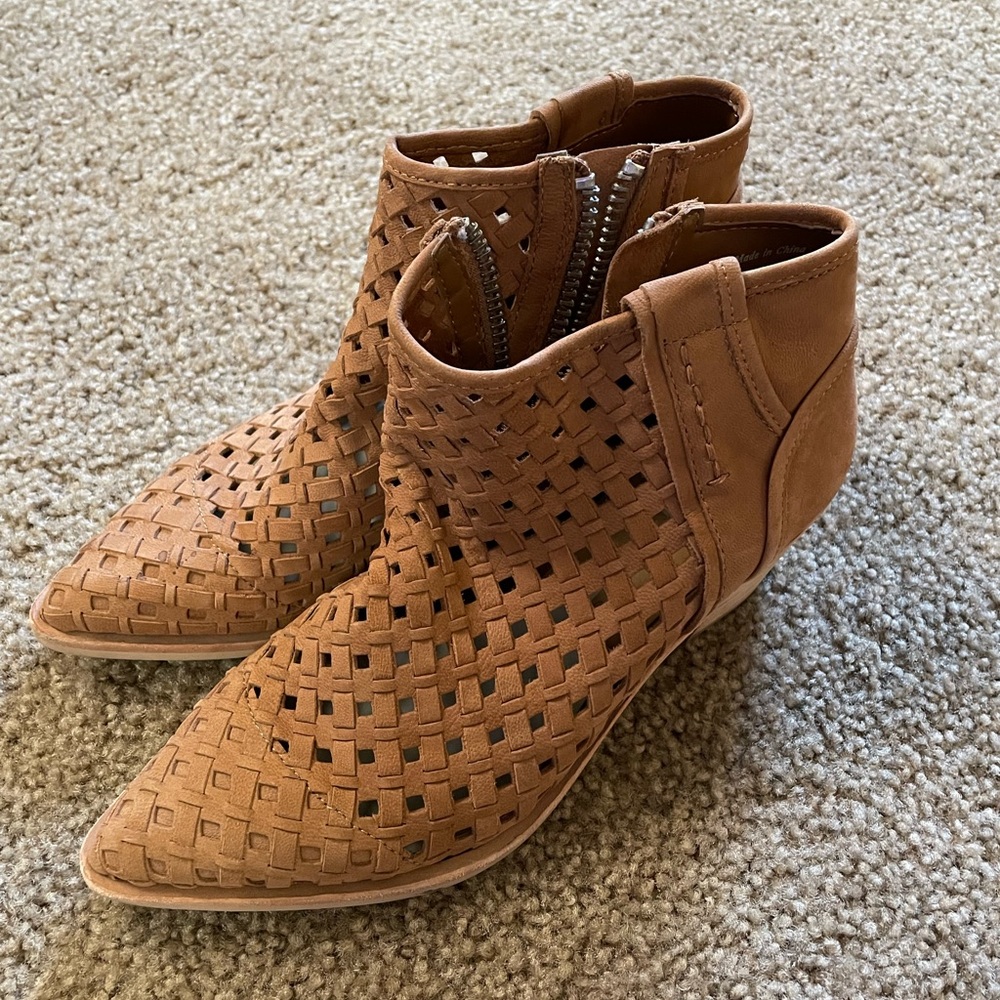Dolce Vita booties